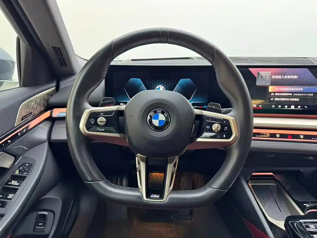 BMW 5 Series 2024 — фото 14