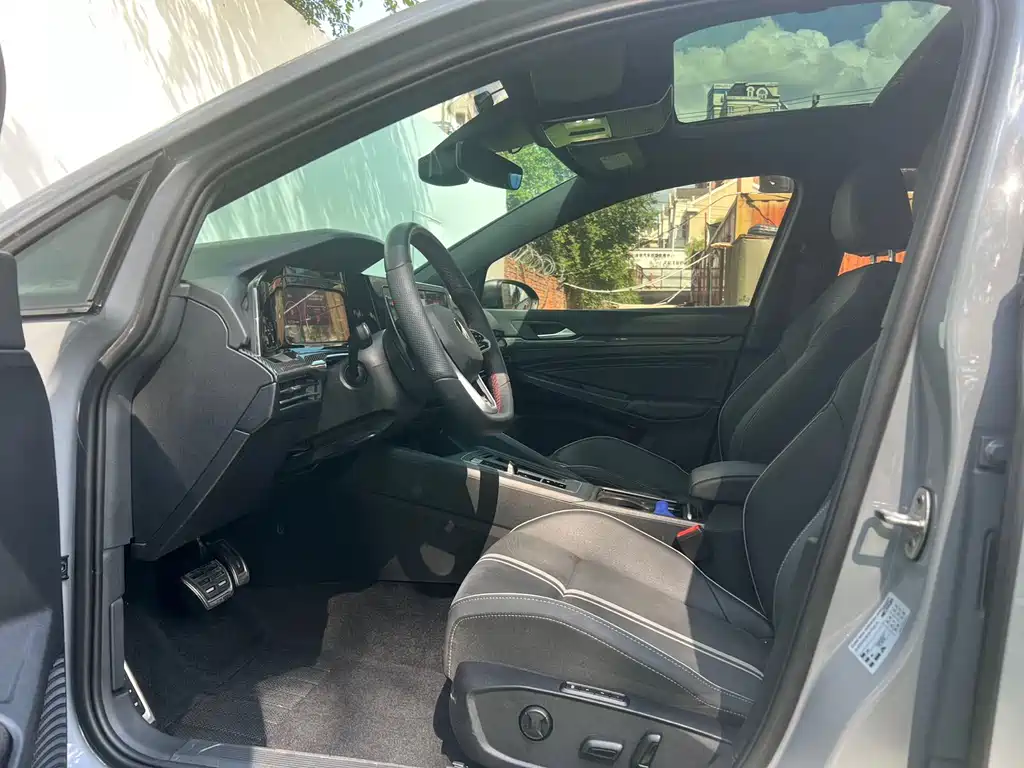 Volkswagen Golf 2022