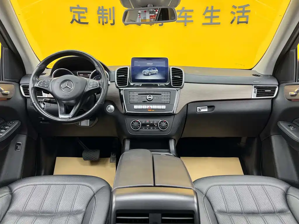 Mercedes-Benz GLE 2019 — фото 13