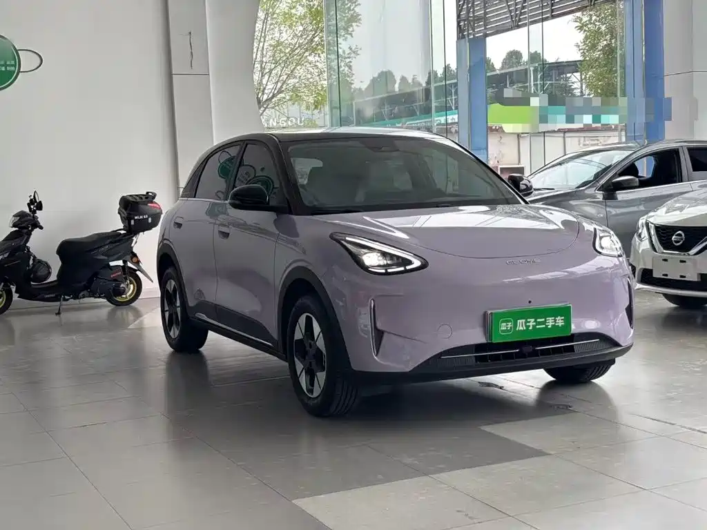 Geely Galaxy Starwish 2025 — фото 4
