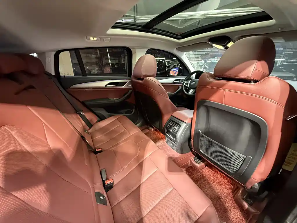 BMW X4 2022 — фото 16