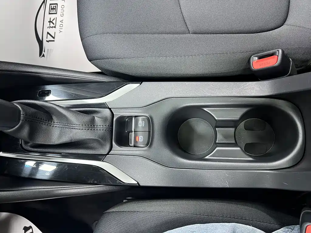 Toyota Corolla 2022 — фото 19
