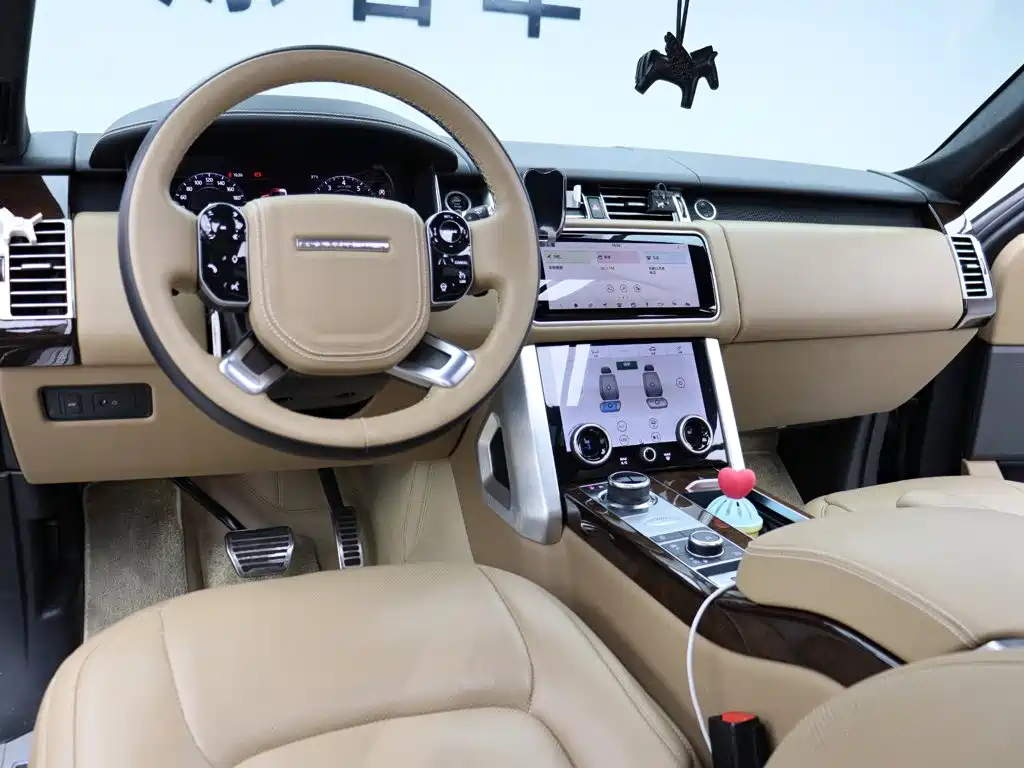 Land Rover Range Rover 2021 — фото 10
