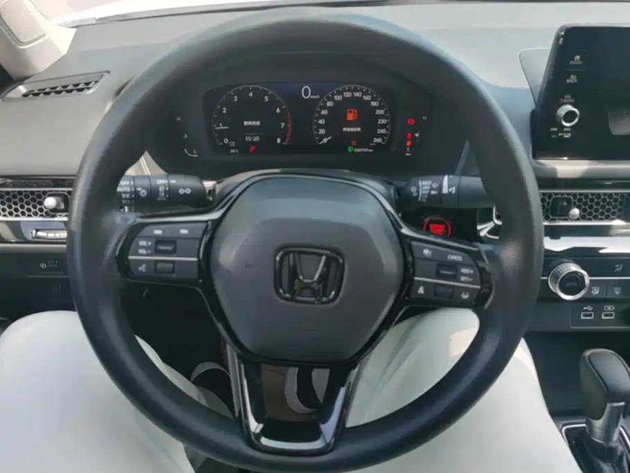 Honda Civic 2024 — фото 15