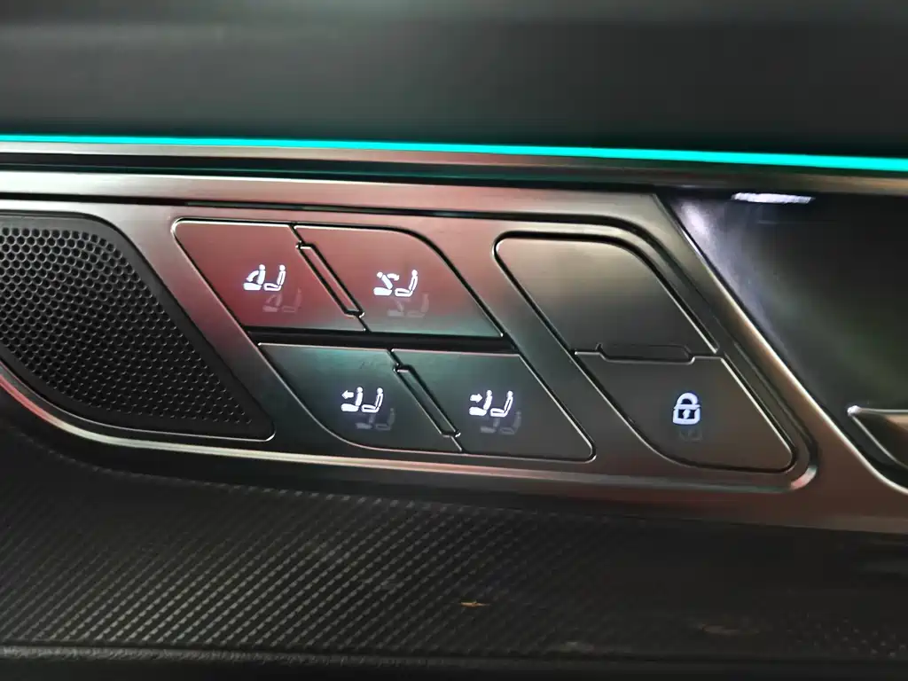 Audi A6L 2022 — фото 20