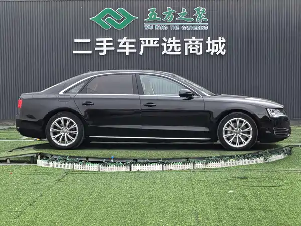 Audi A8 2012