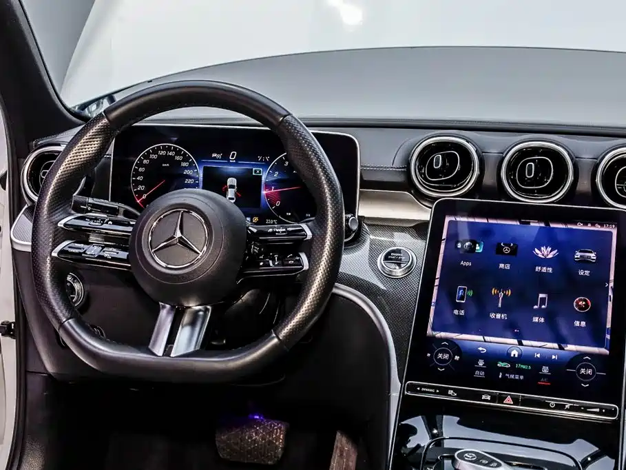 Mercedes-Benz C-Class 2023 — фото 27