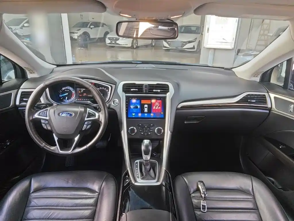 Ford Mondeo 2015 — фото 10