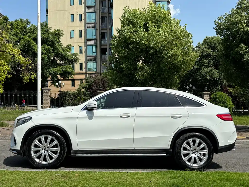 Mercedes-Benz GLE Coupe 2017 — фото 4