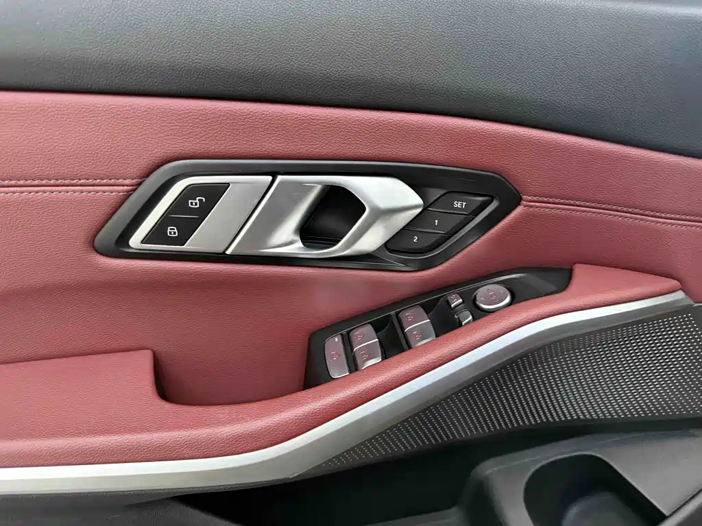 BMW 3 Series 2023 — фото 11