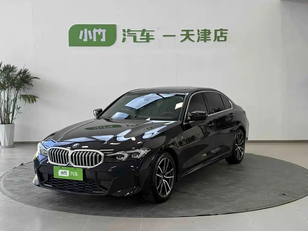 BMW 3 Series 2023 — фото 1