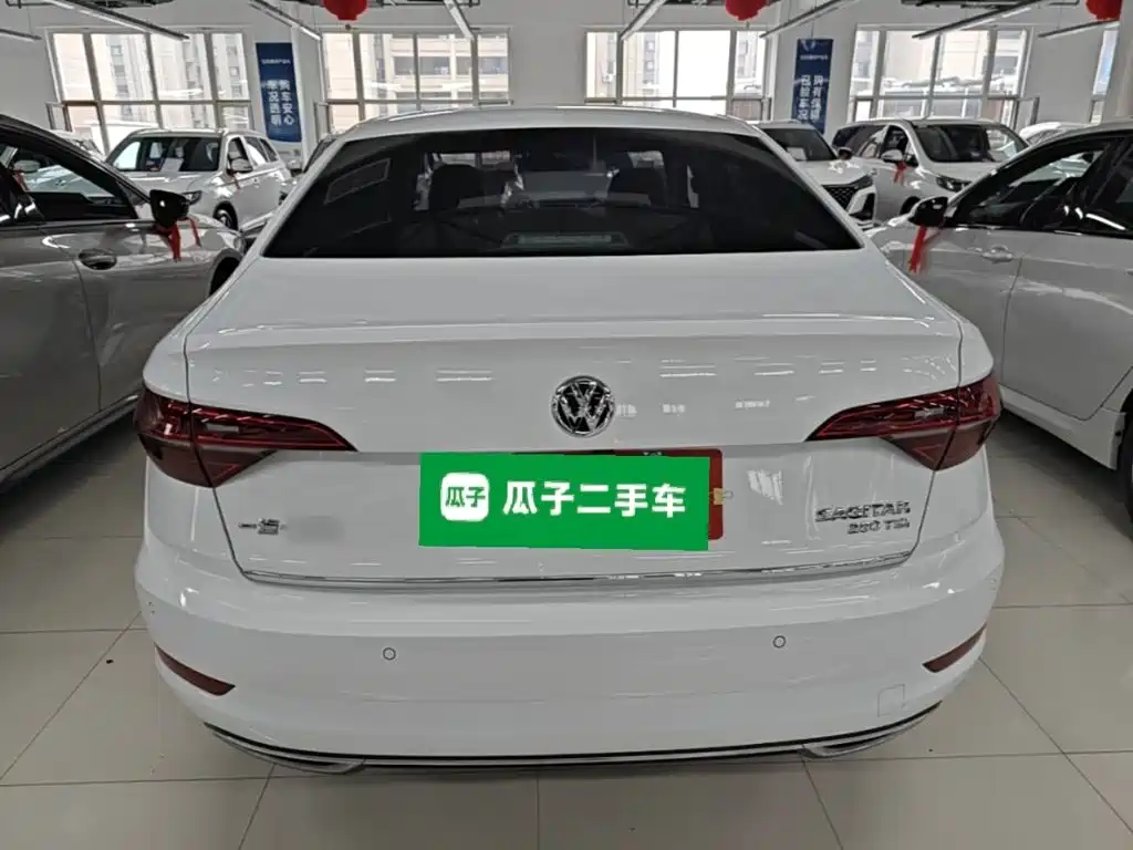 Volkswagen Sagitar 2020
