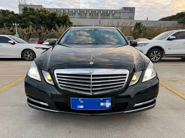 Mercedes-Benz E-Class 2011