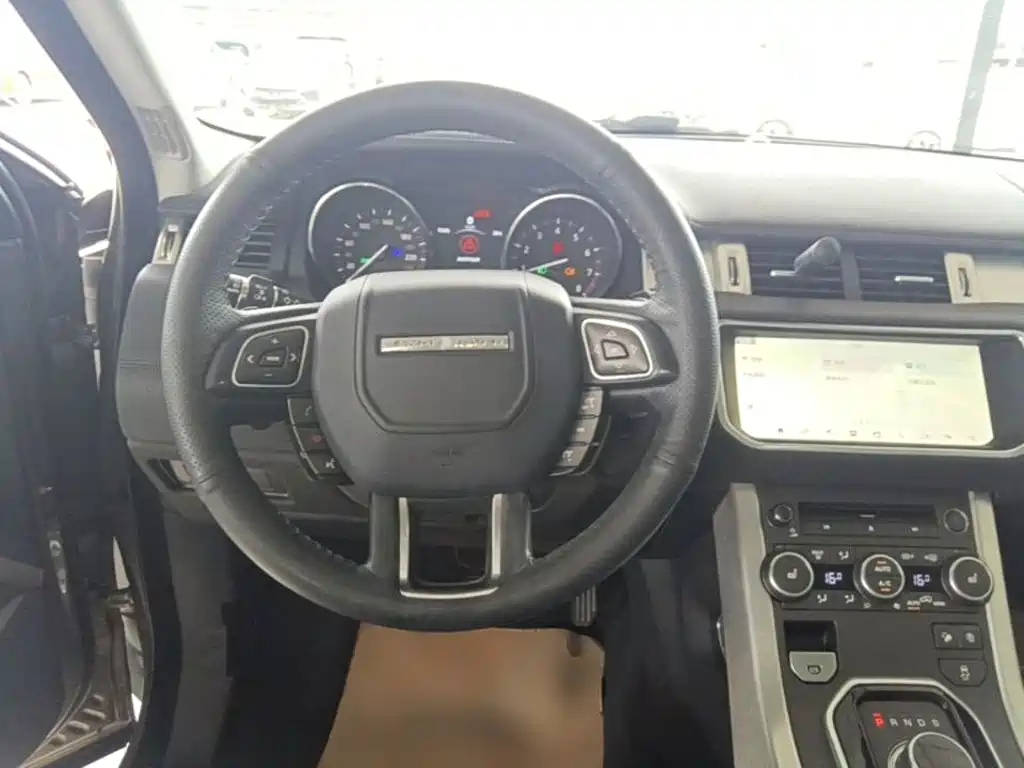 Land Rover Range Rover Evoque 2018 — фото 11