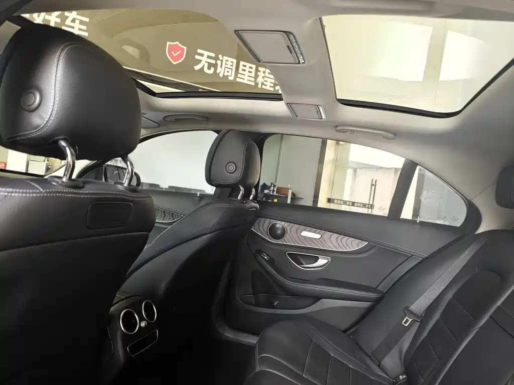 Mercedes-Benz C-Class 2019 — фото 13