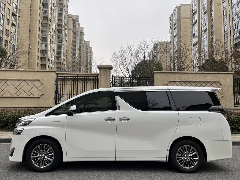 Toyota Vellfire 2020
