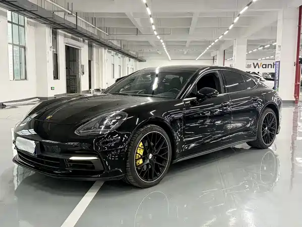 Porsche Panamera 2019