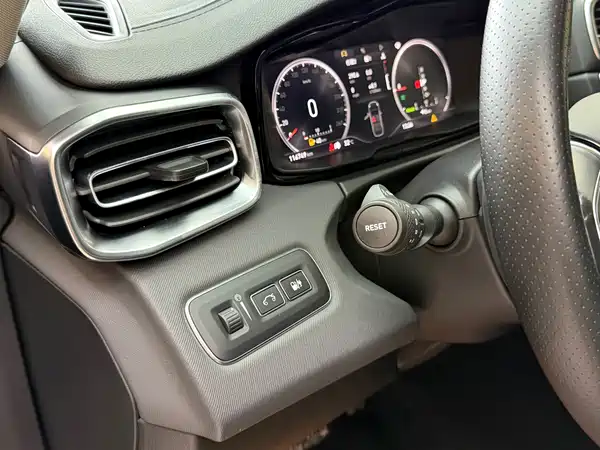 Lynk & Co 01 EM-P 2018
