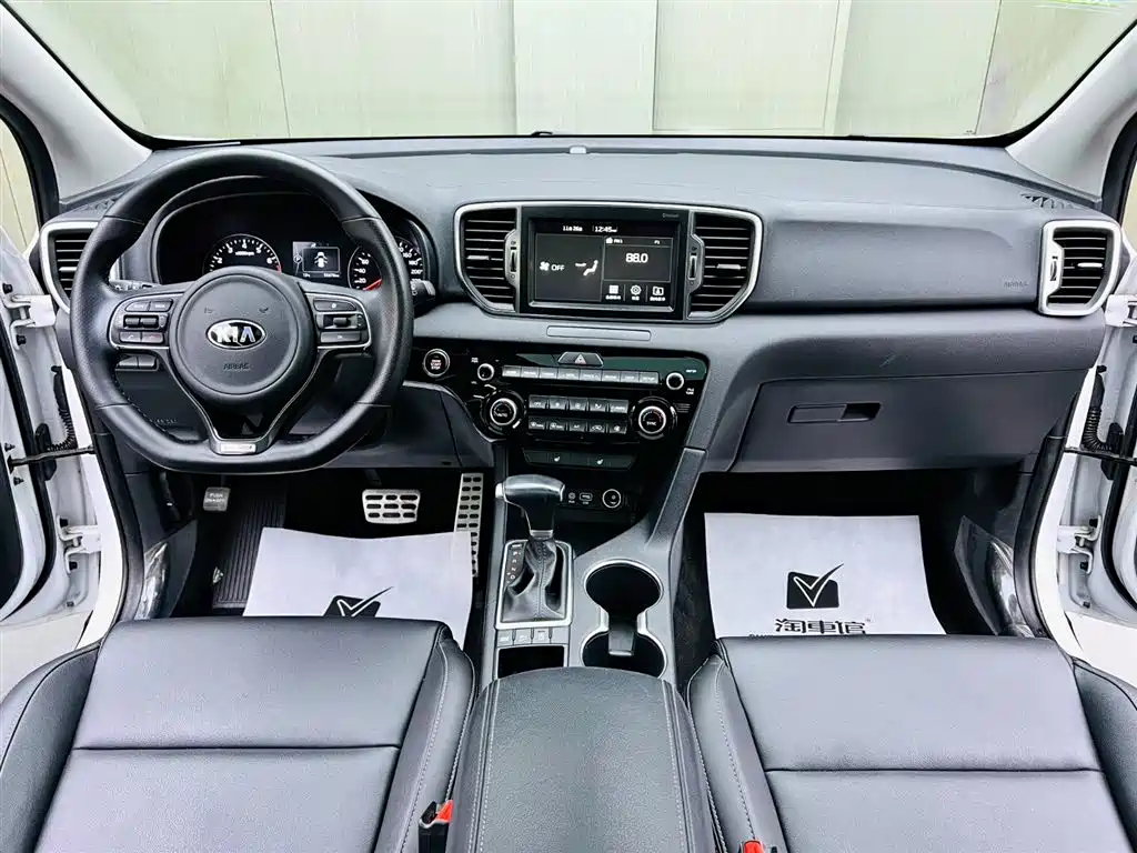 Kia KX5 2017 — фото 9