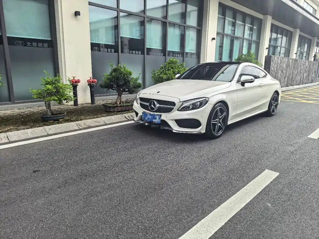 Mercedes-Benz C-Class 2018