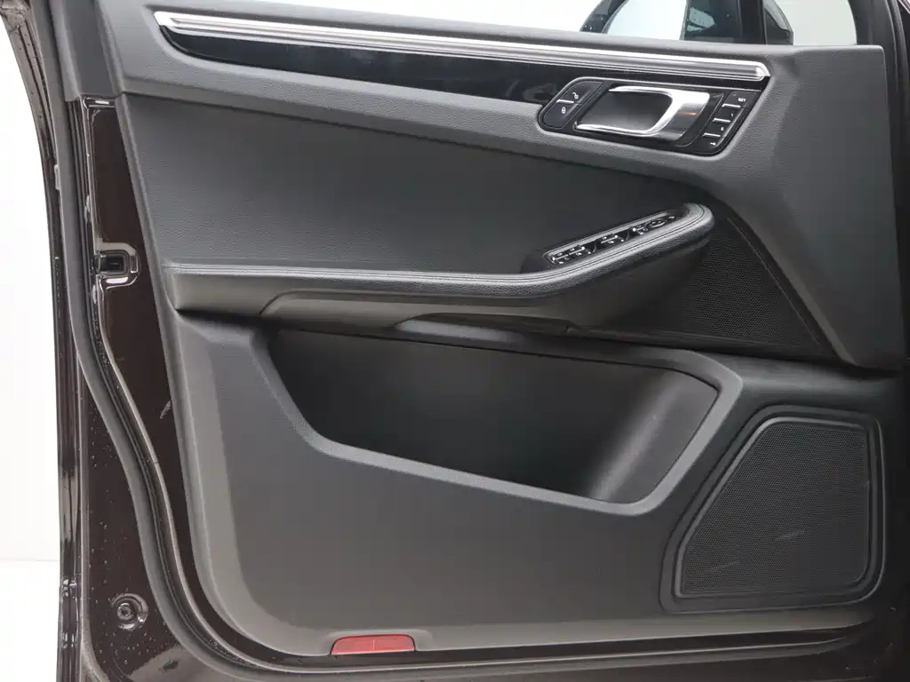 Porsche Macan 2016 — фото 23