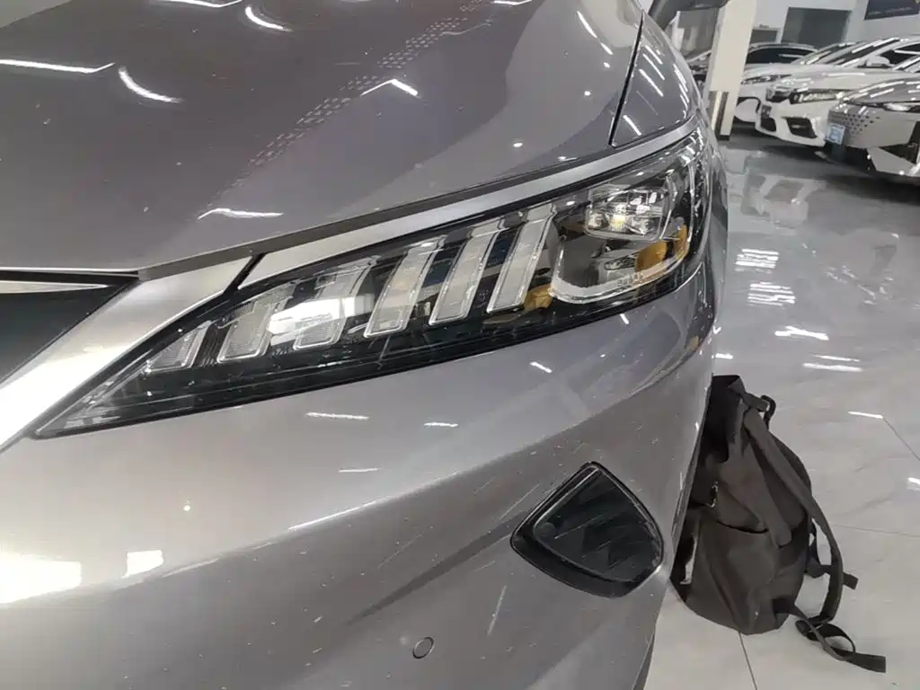 BYD Qin PLUS 2025 — фото 24