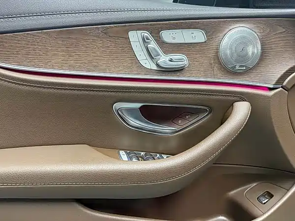 Mercedes-Benz E-Class 2022