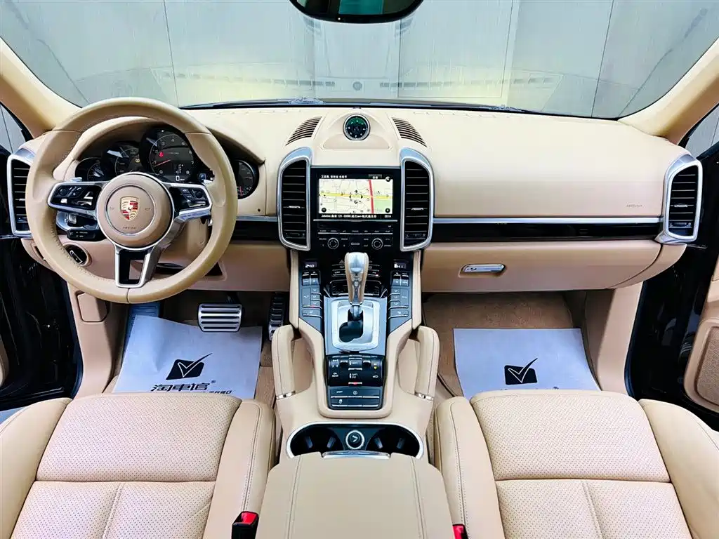 Porsche Cayenne 2015 — фото 9