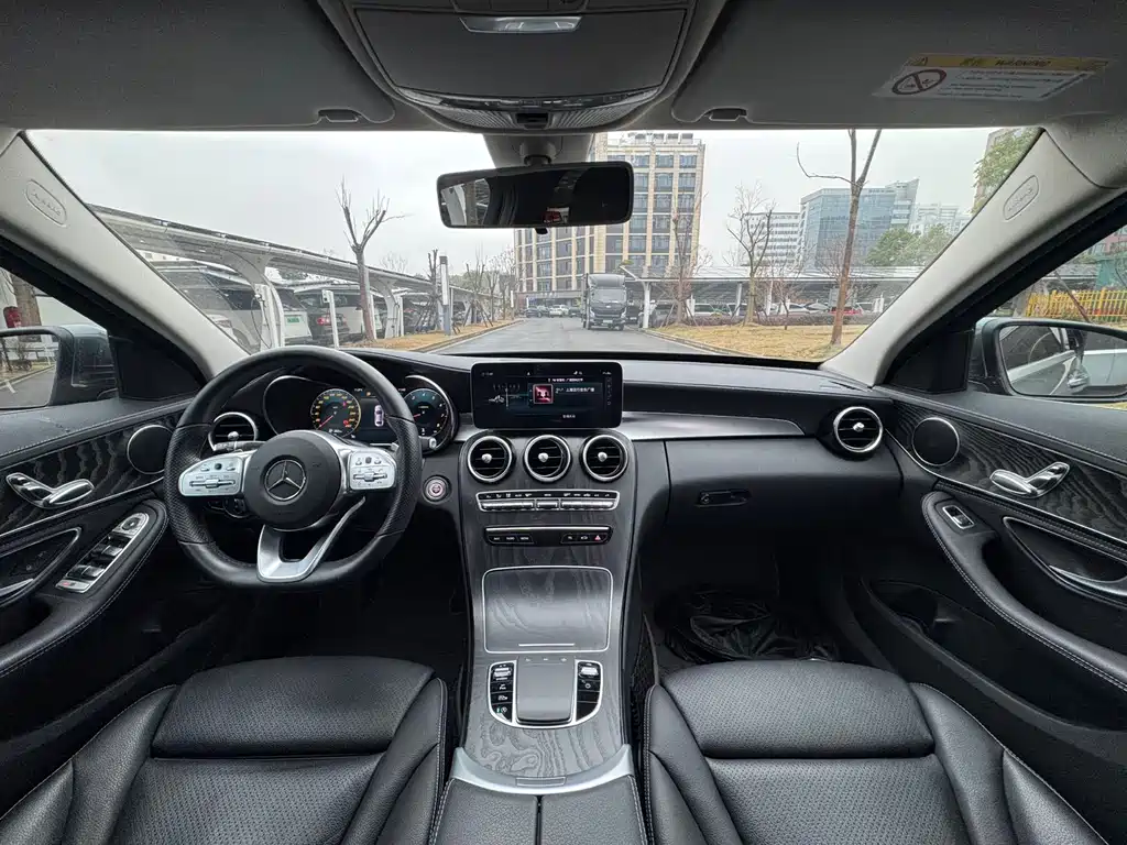 Mercedes-Benz C-Class 2020 — фото 19