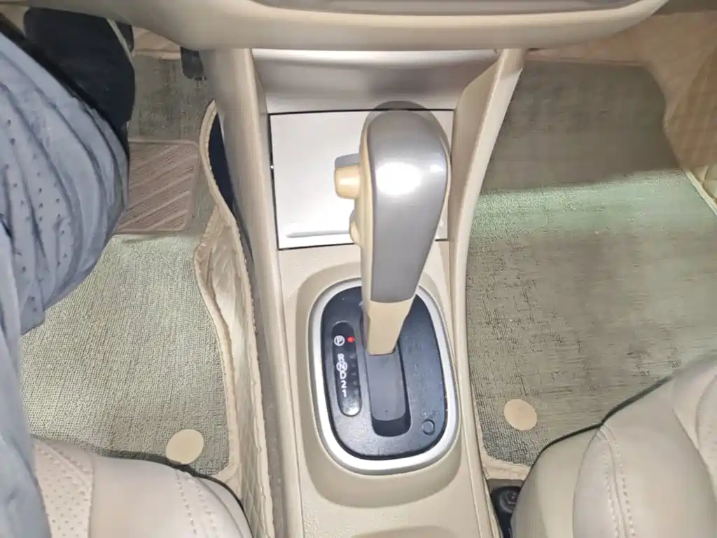 Nissan Sylphy 2016 — фото 14