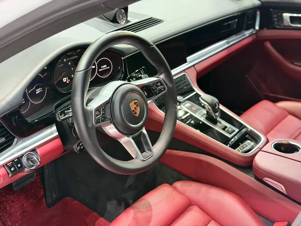 Porsche Panamera 2018 — фото 7
