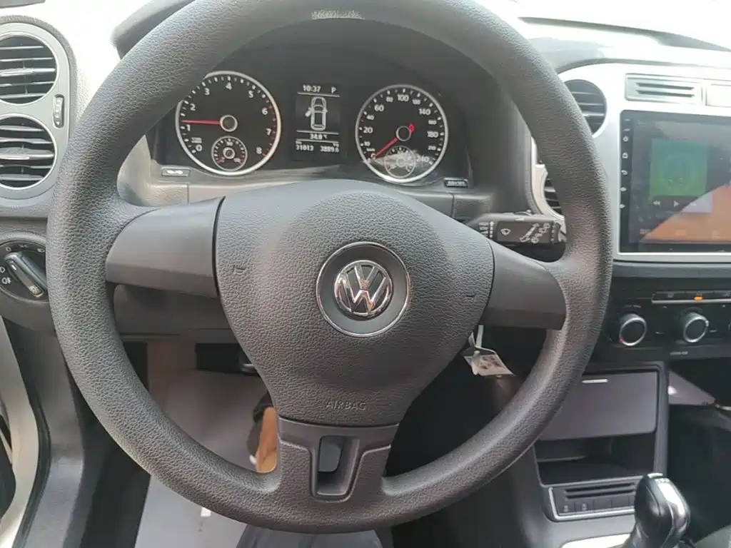 Volkswagen Tiguan 2018 — фото 11