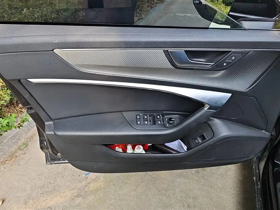 Audi A6L 2021