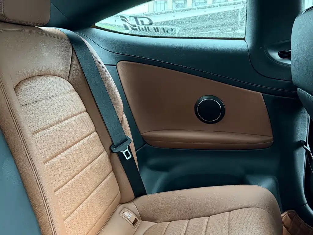 Mercedes-Benz C-Class 2019 — фото 19