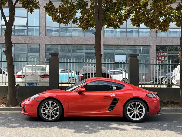 Porsche 718 2017