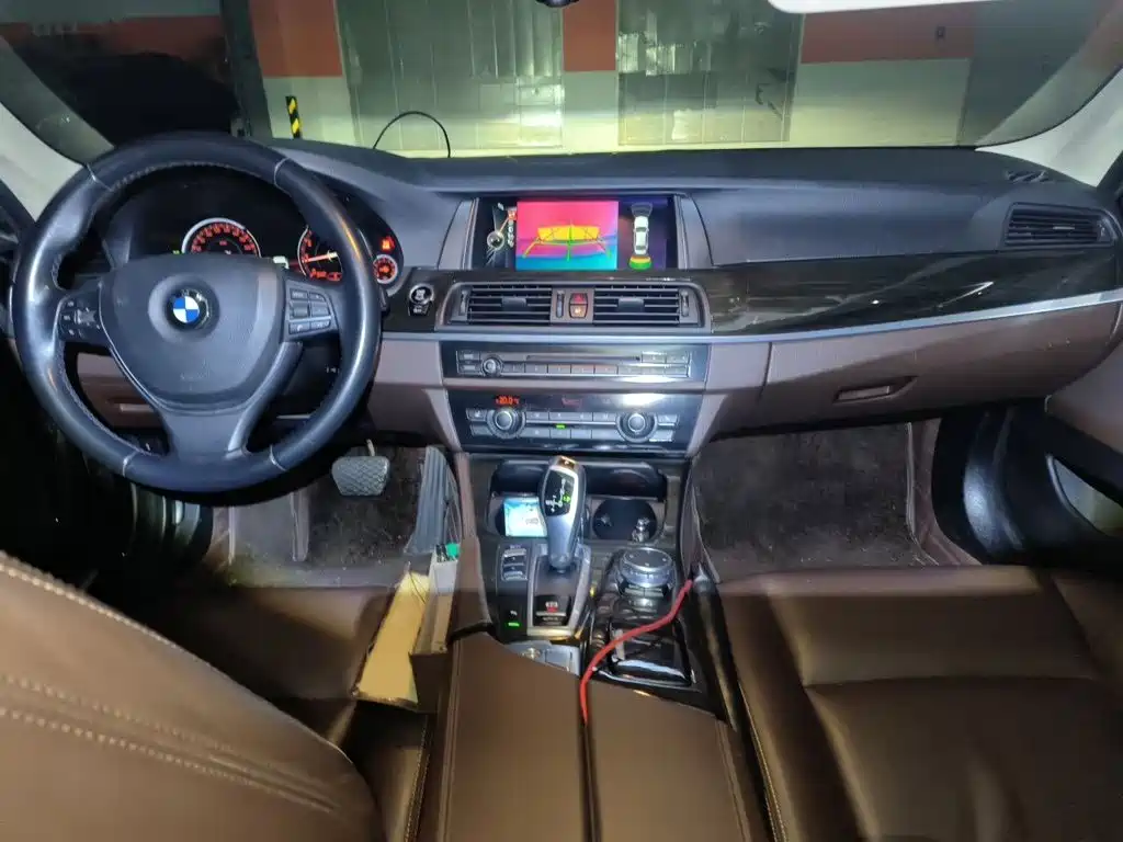 BMW 5 Series 2016 — фото 13