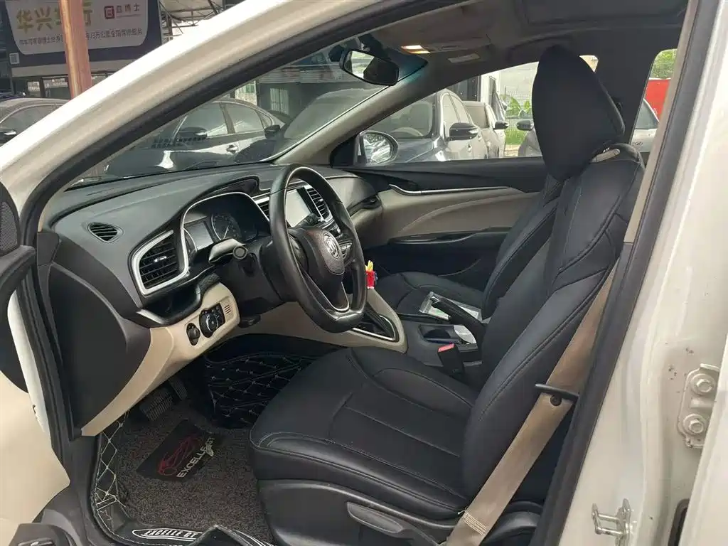 Buick Excelle 2015