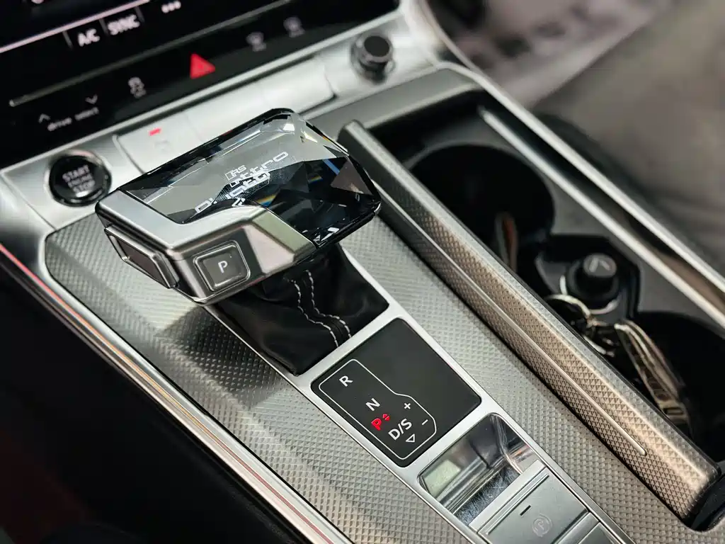 Audi A6L 2022 — фото 14