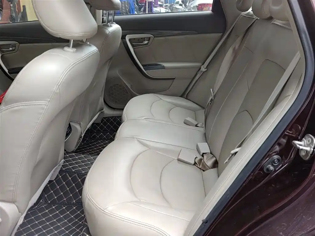 GAC Motor Trumpchi GA6 2016 — фото 17