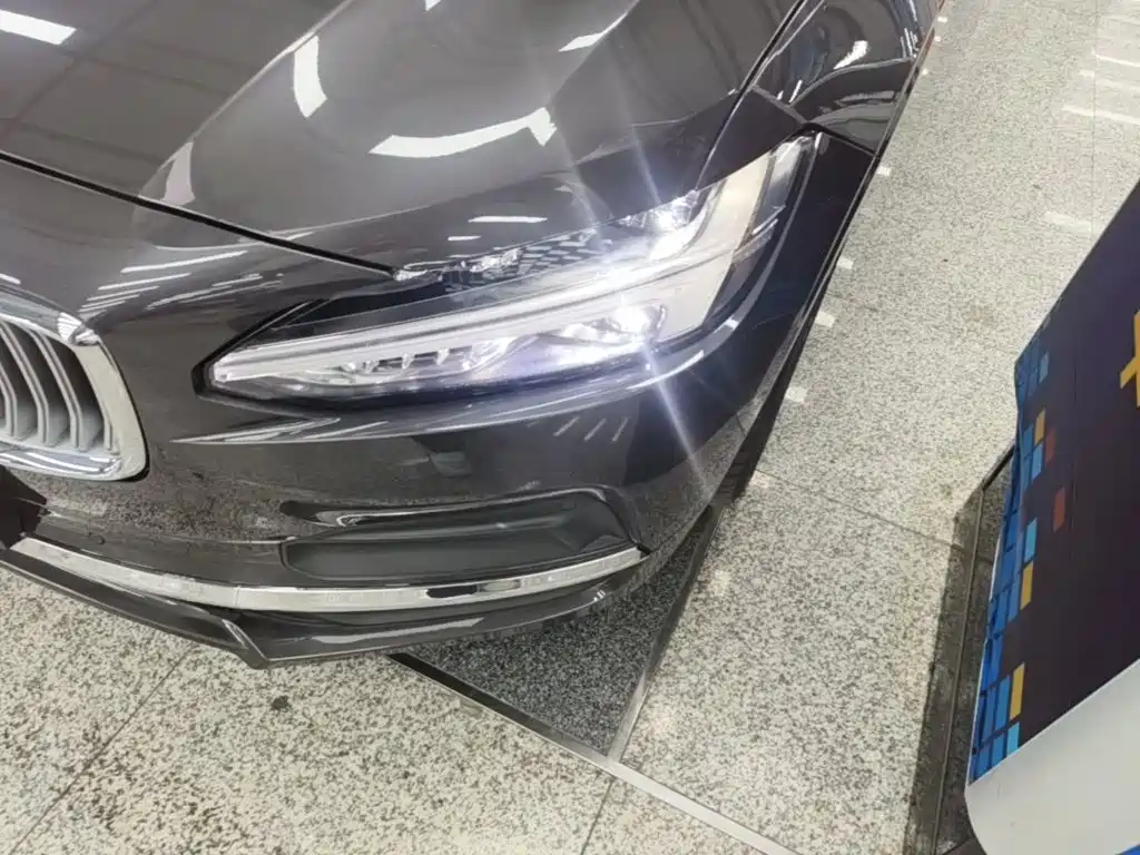 Volvo S90 2023 — фото 24
