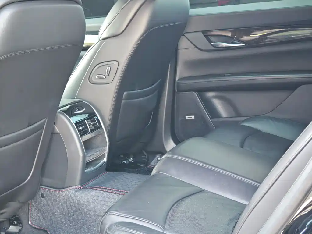 Cadillac CT6 2018 — фото 18