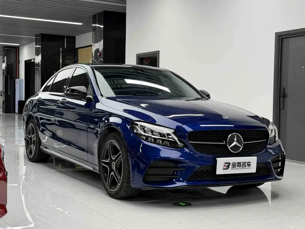 Mercedes-Benz C-Class 2021
