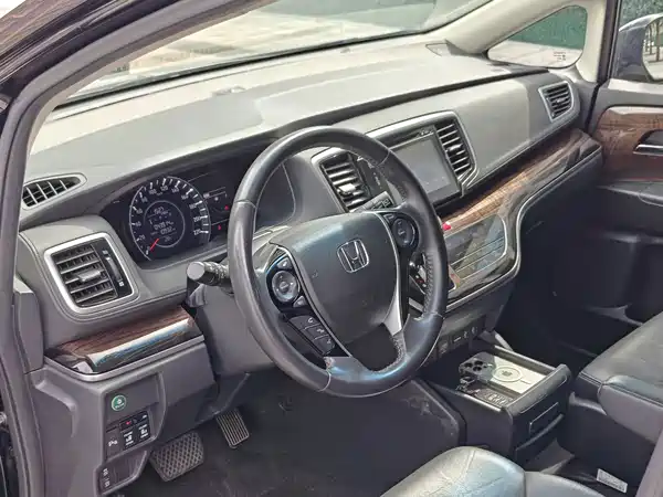 Honda Odyssey 2016