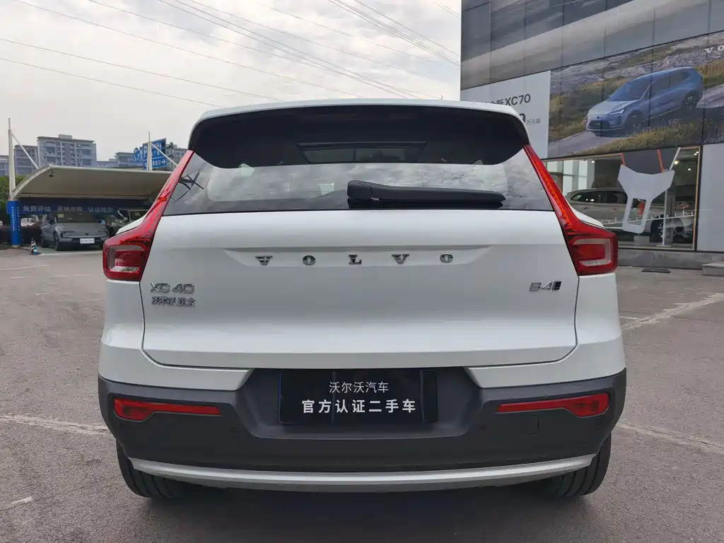 Volvo XC40 2025 — фото 14