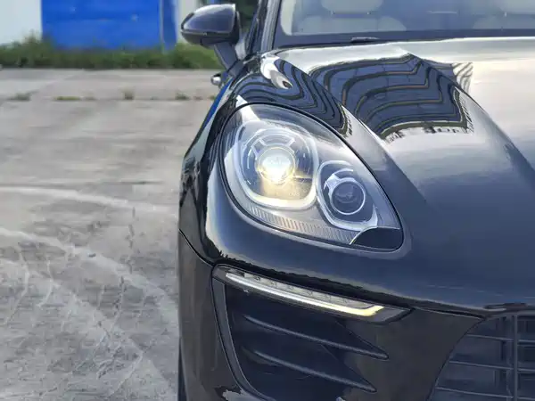 Porsche Macan 2016