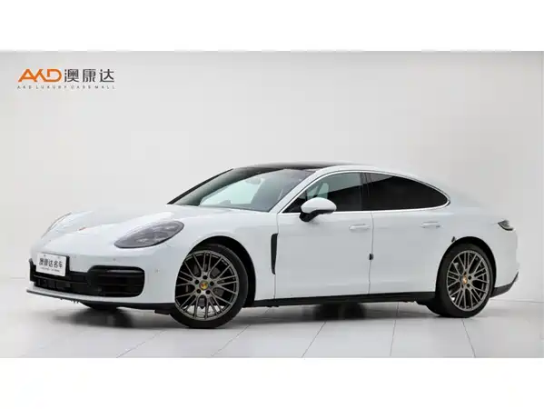 Porsche Panamera 2024