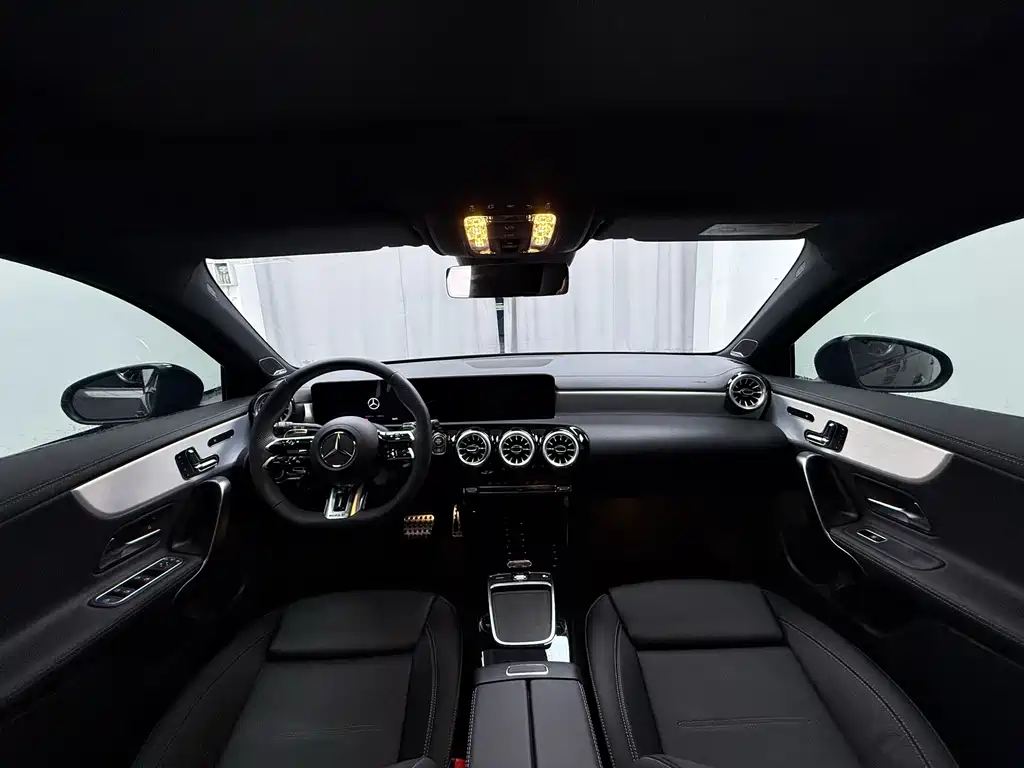 Mercedes-Benz A-Class AMG 2025 — фото 14