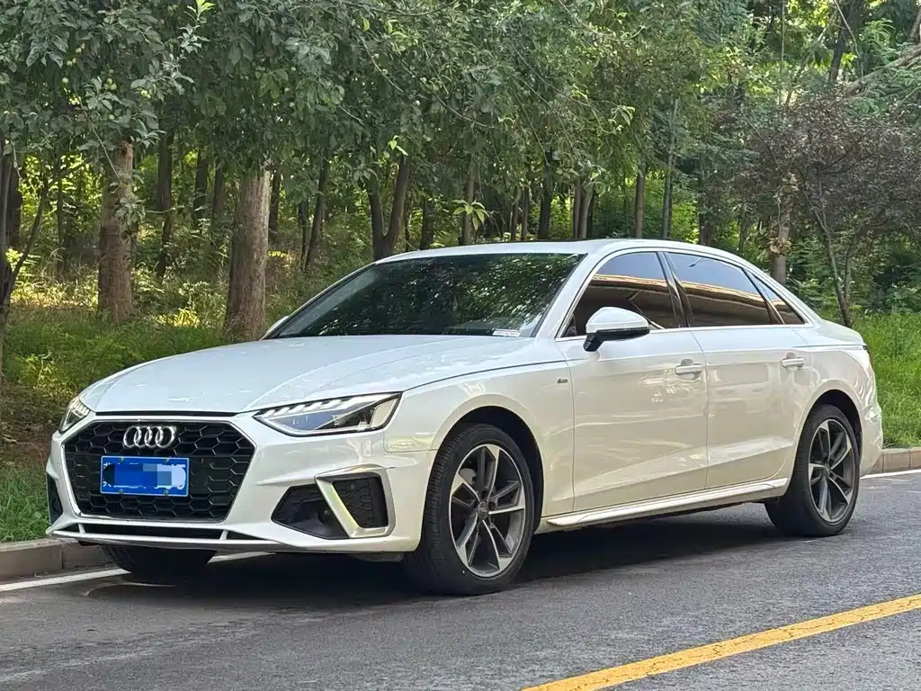 Audi A4L 2021