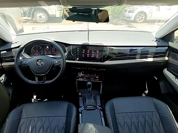 Volkswagen Passat Plug-In Hybrid 2020