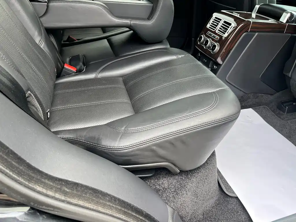 Land Rover Range Rover 2018 — фото 29